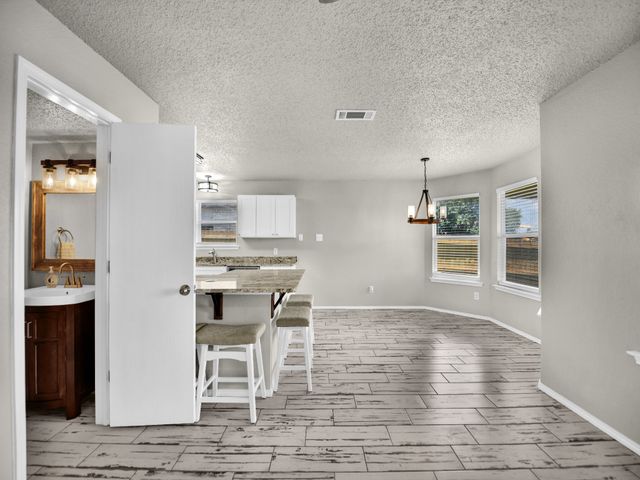 617 Oak View Court, Azle, TX 76020