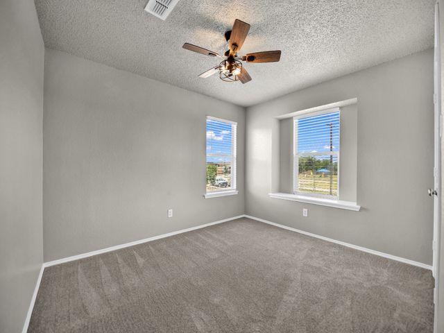 617 Oak View Court, Azle, TX 76020