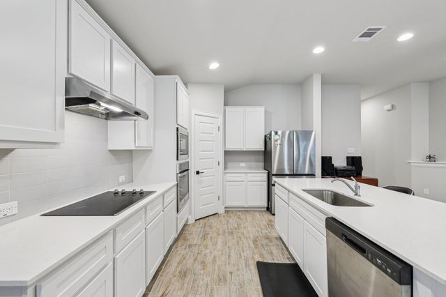 21709 Osage LN, Lago Vista, TX 78645