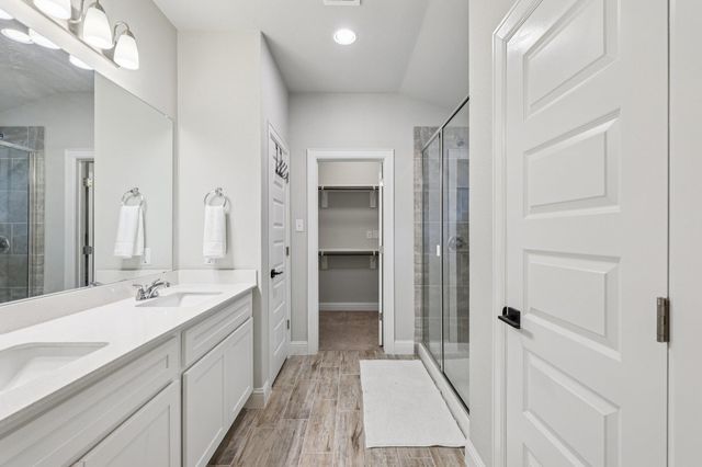 21709 Osage LN, Lago Vista, TX 78645