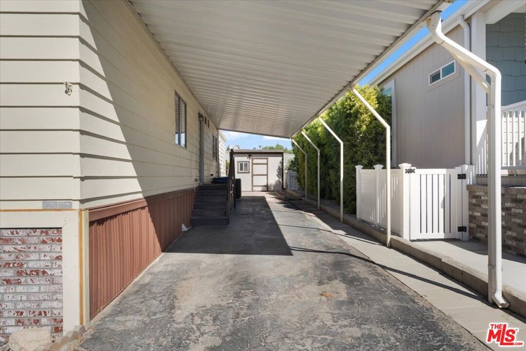 21317 Blue Curl Way 230, Canyon Country, CA 91351 — photo 4