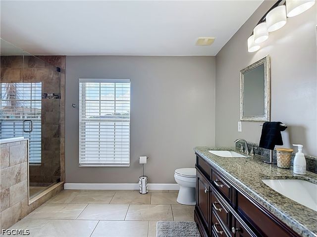 3612 SW 8th CT, Cape Coral, FL 33914