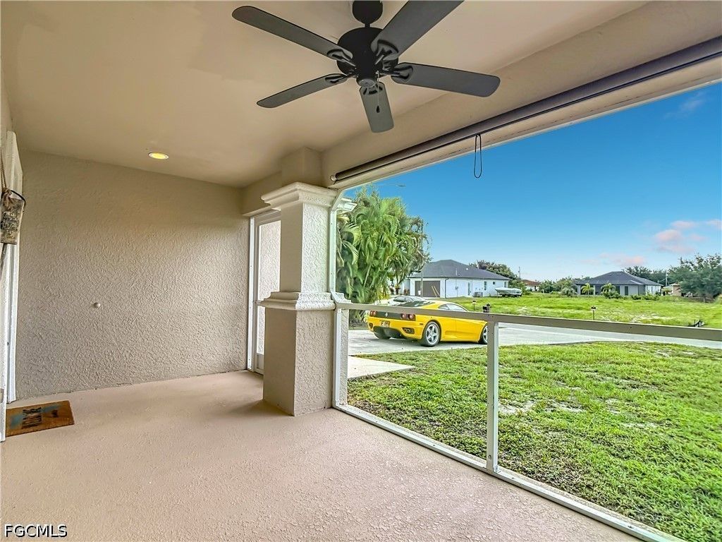 Image 10 of property listing at 3612 SW 8th CT, Cape Coral, FL 33914