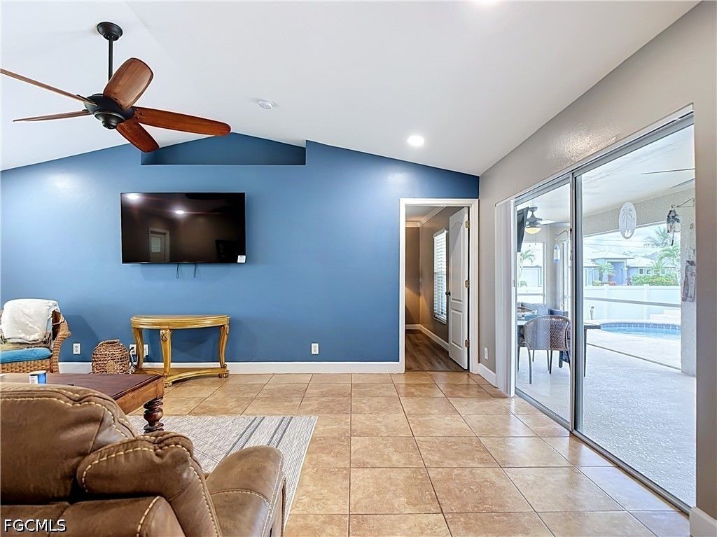 Image 17 of property listing at 3612 SW 8th CT, Cape Coral, FL 33914