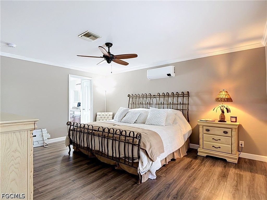 Image 28 of property listing at 3612 SW 8th CT, Cape Coral, FL 33914