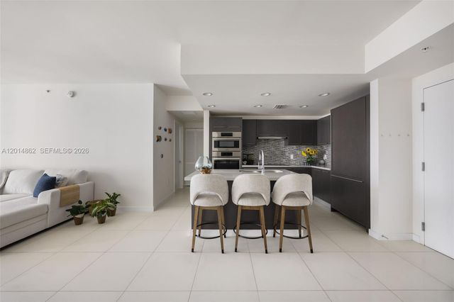 7825 NW 107th Ave 419, Doral, FL 33178
