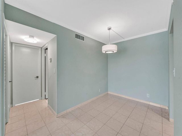 720 Bayshore Drive 504, Fort Lauderdale, FL 33304