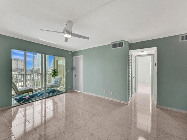 720 Bayshore Drive 504, Fort Lauderdale, FL 33304