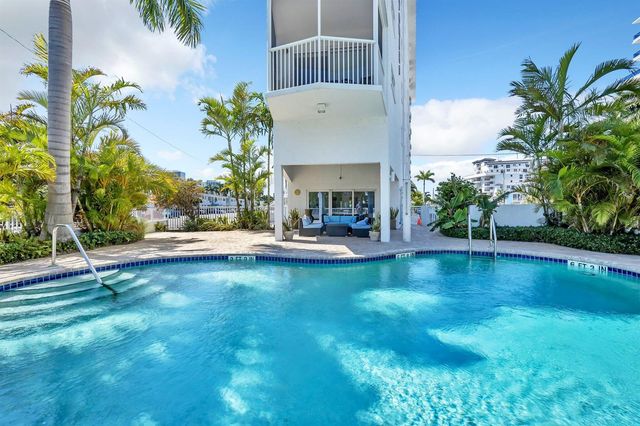 720 Bayshore Drive 504, Fort Lauderdale, FL 33304