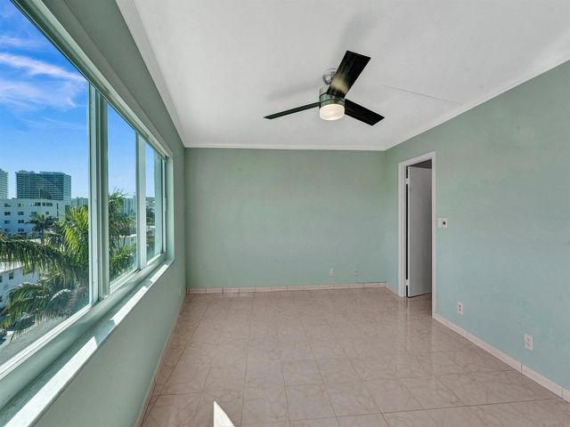720 Bayshore Drive 504, Fort Lauderdale, FL 33304