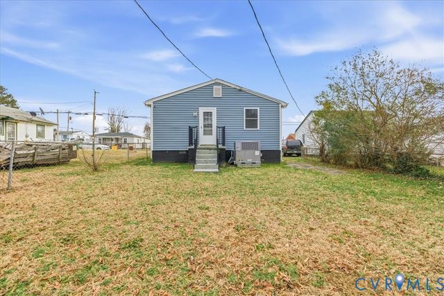 1413 Floyd St, Petersburg, VA 23803