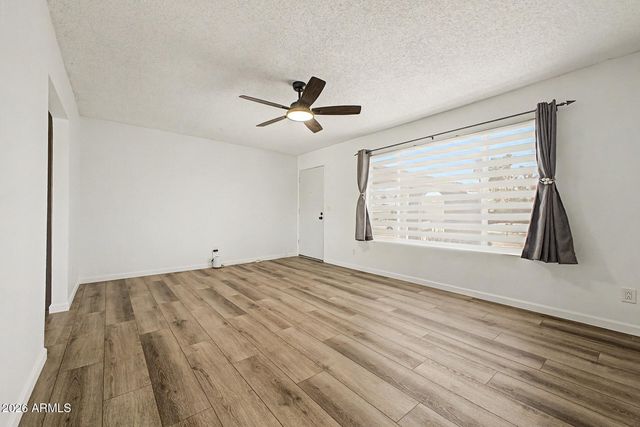 926 W APOLLO Avenue, Tempe, AZ 85283