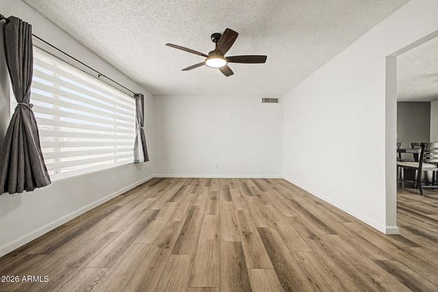 926 W APOLLO Avenue, Tempe, AZ 85283