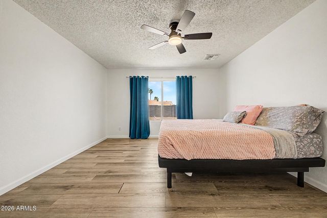 926 W APOLLO Avenue, Tempe, AZ 85283