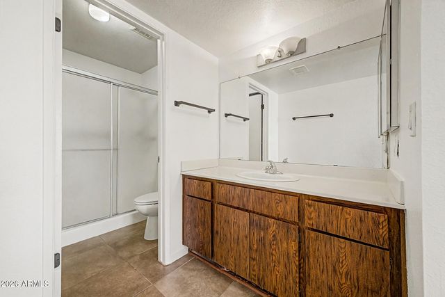 926 W APOLLO Avenue, Tempe, AZ 85283