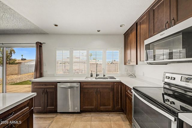 926 W APOLLO Avenue, Tempe, AZ 85283