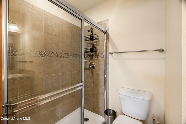 238 Pomrankey Ln, Dover, ID 83825