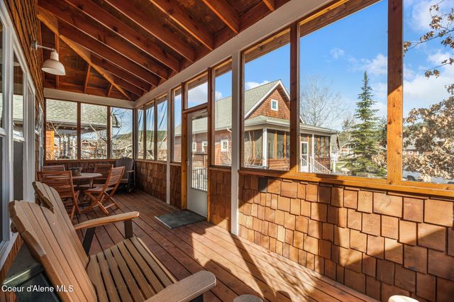 238 Pomrankey Ln, Dover, ID 83825