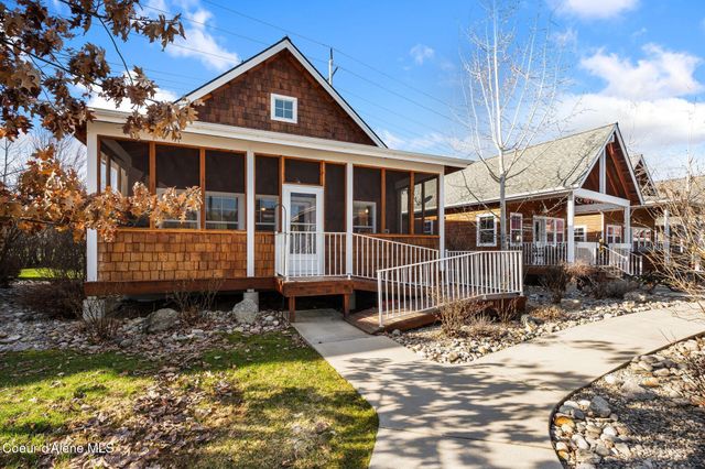 238 Pomrankey Ln, Dover, ID 83825