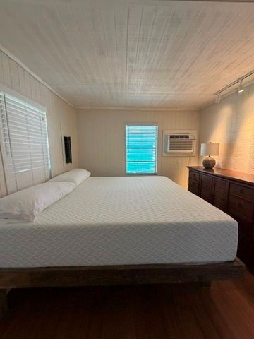 16535 Jamaica Inn Road, Jamaica Beach, TX 77554