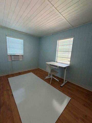 16535 Jamaica Inn Road, Jamaica Beach, TX 77554