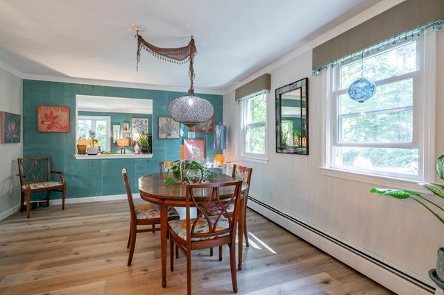 16 Teloian Drive, Hudson, NH 03051