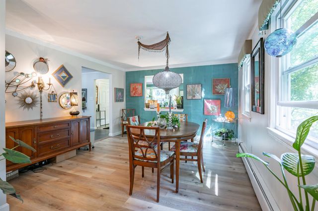 16 Teloian Drive, Hudson, NH 03051