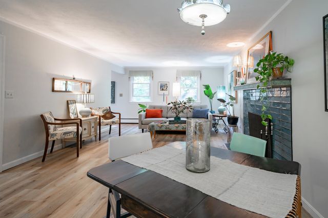 16 Teloian Drive, Hudson, NH 03051
