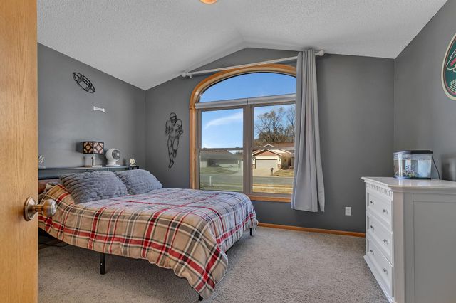 24364 19th Avenue, Saint Augusta, MN 56301