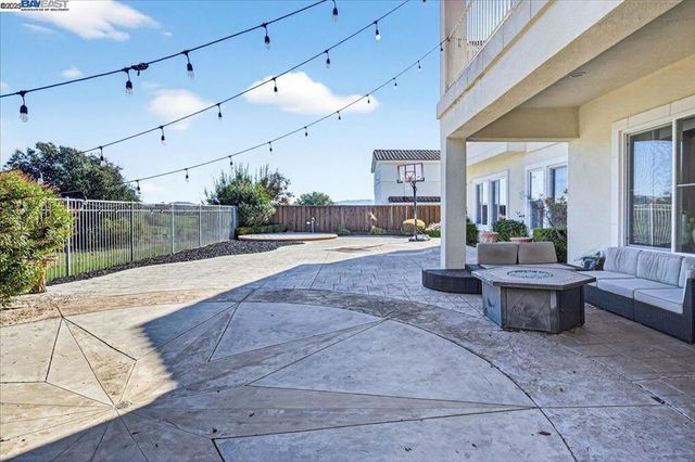 5803 Turnberry Dr., Dublin, CA 94568