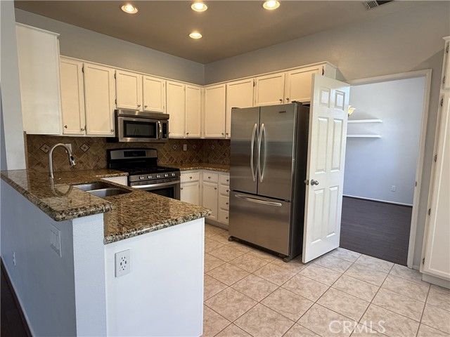 2400 Calle Bienvenida, Chino Hills, CA 91709