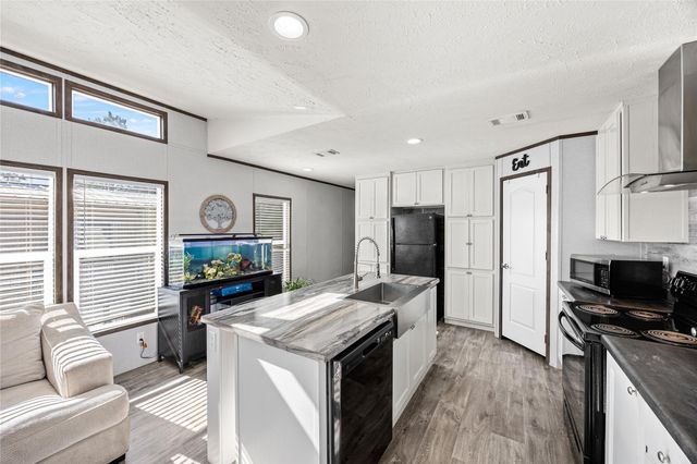 503 Road 5605, Cleveland, TX 77327