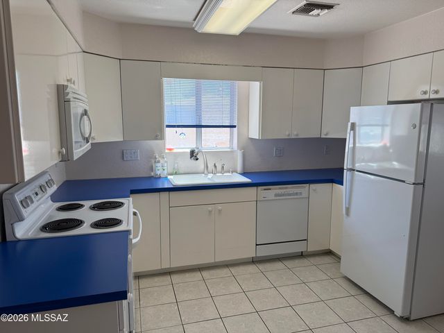4086 E Montecito Street, Tucson, AZ 85711