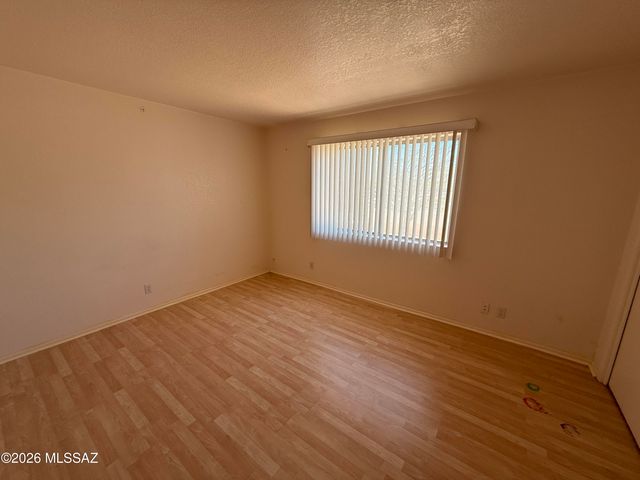 4086 E Montecito Street, Tucson, AZ 85711