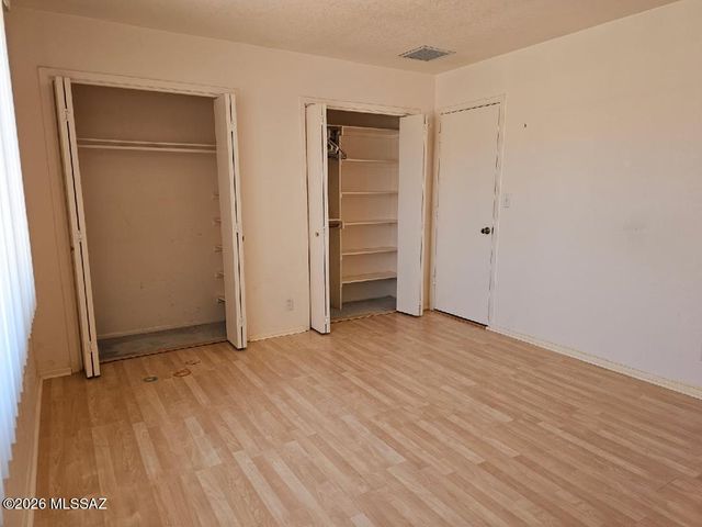 4086 E Montecito Street, Tucson, AZ 85711