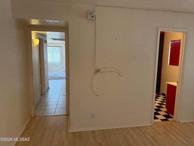 4086 E Montecito Street, Tucson, AZ 85711