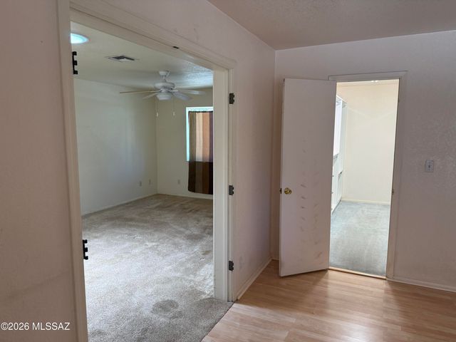 4086 E Montecito Street, Tucson, AZ 85711