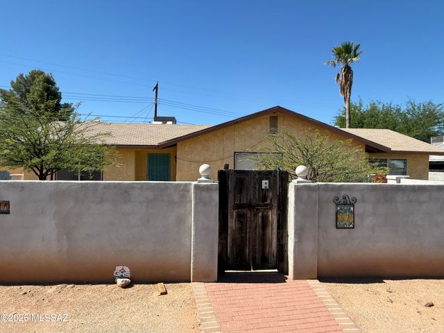 4086 E Montecito Street, Tucson, AZ 85711