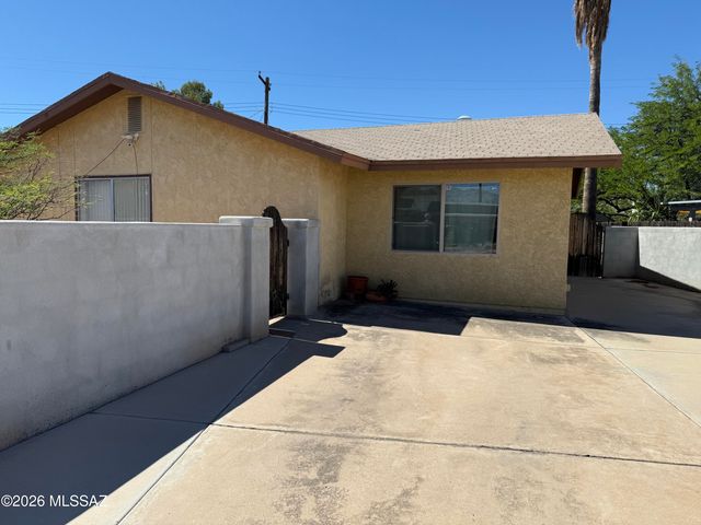 4086 E Montecito Street, Tucson, AZ 85711