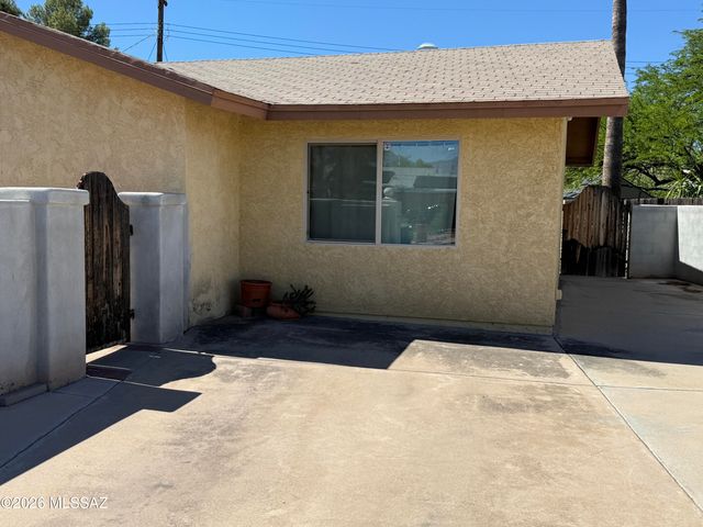 4086 E Montecito Street, Tucson, AZ 85711