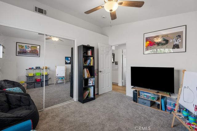 3742 Paris Street, Hemet, CA 92545