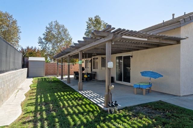 3742 Paris Street, Hemet, CA 92545