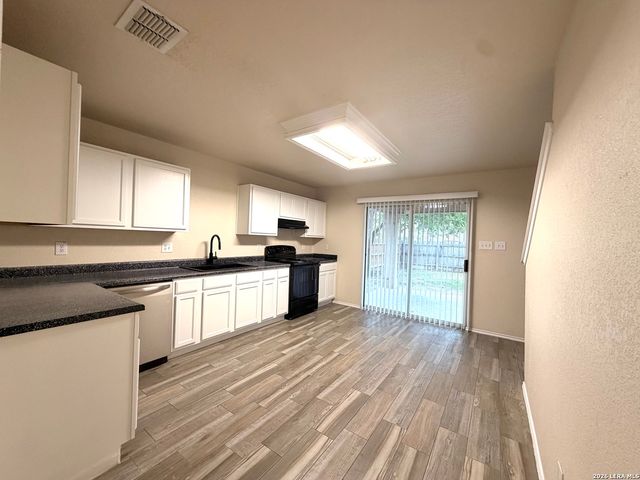 10114 Emerald Sun, San Antonio, TX 78245