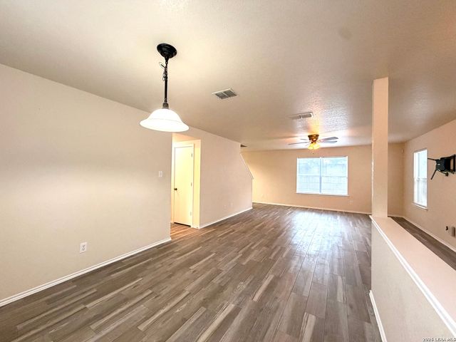 10114 Emerald Sun, San Antonio, TX 78245