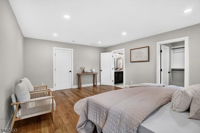 910 Minisink Way, Westfield Town, NJ 07090
