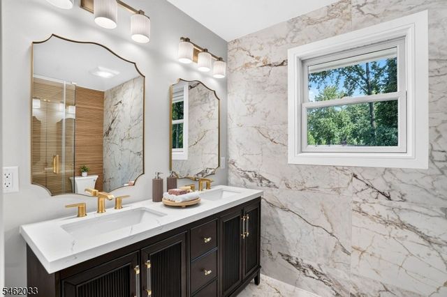 910 Minisink Way, Westfield Town, NJ 07090