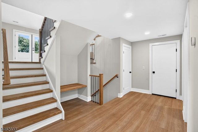 910 Minisink Way, Westfield Town, NJ 07090