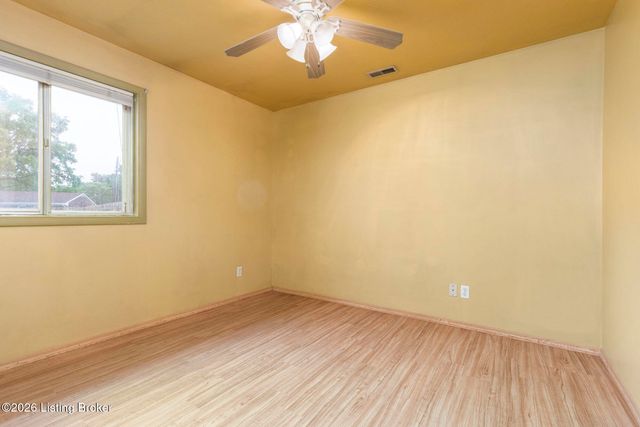 9801 Chambers Ct, Jeffersontown, KY 40299