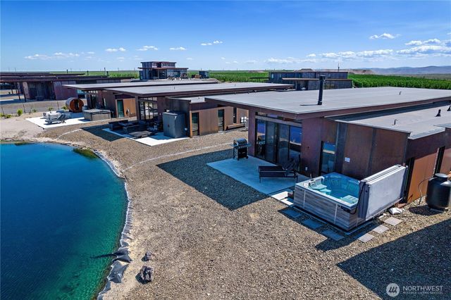 23592 Gorge View Loop NW, Quincy, WA 98848