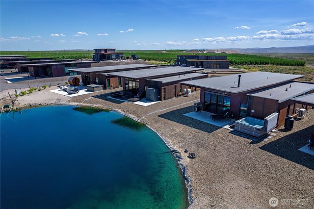 23592 Gorge View Loop NW, Quincy, WA 98848